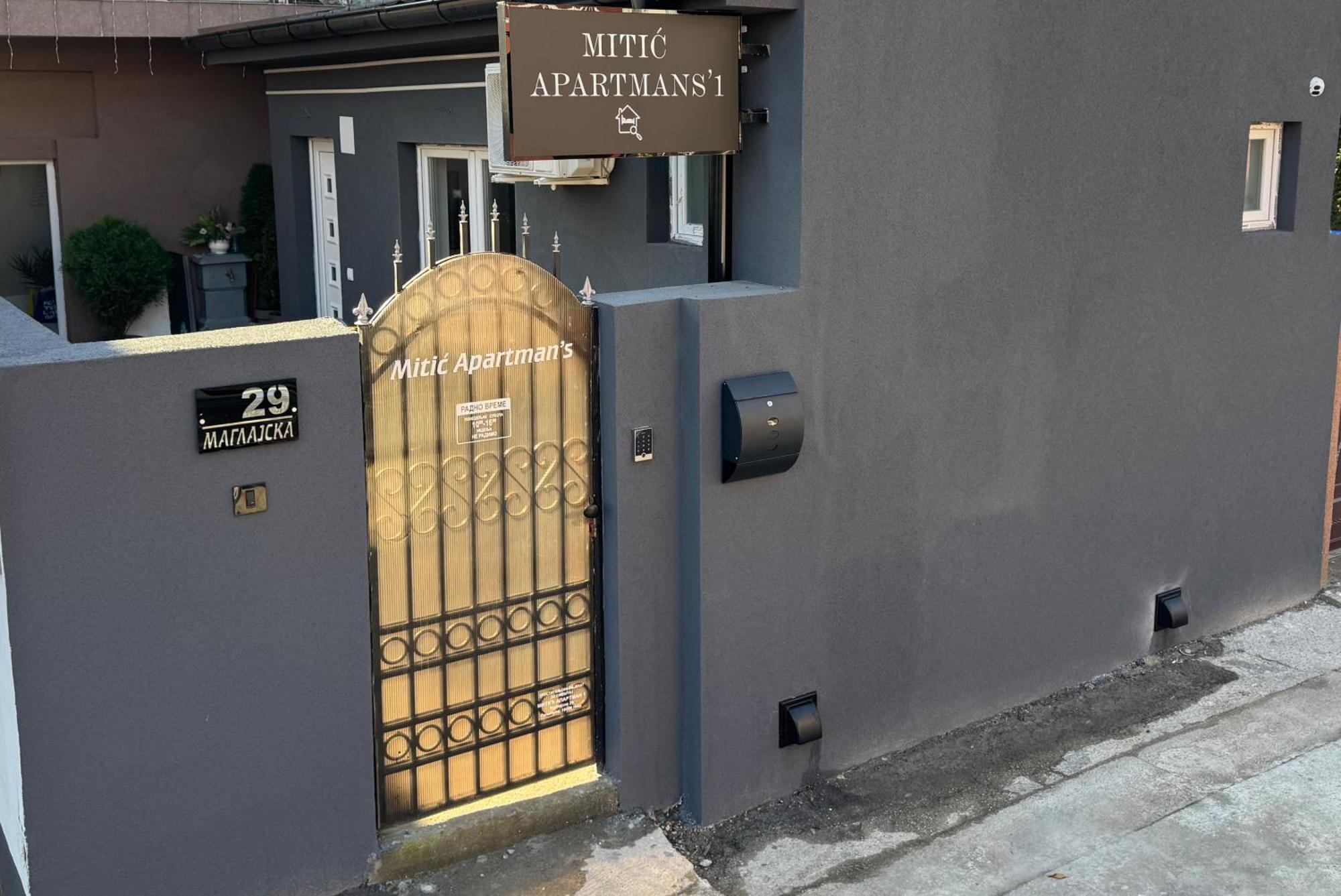 Mitic Apartmani 1 Ni Exterior foto