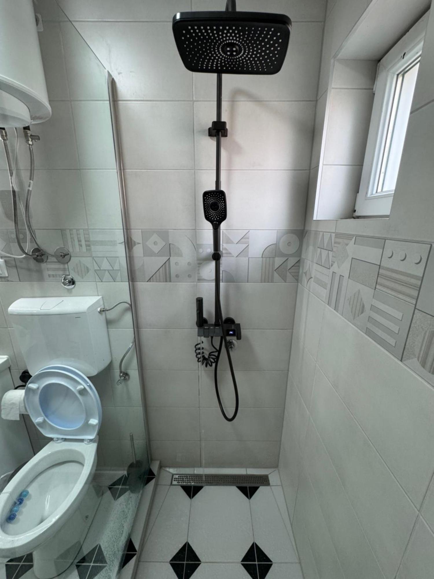 Mitic Apartmani 1 Ni Exterior foto