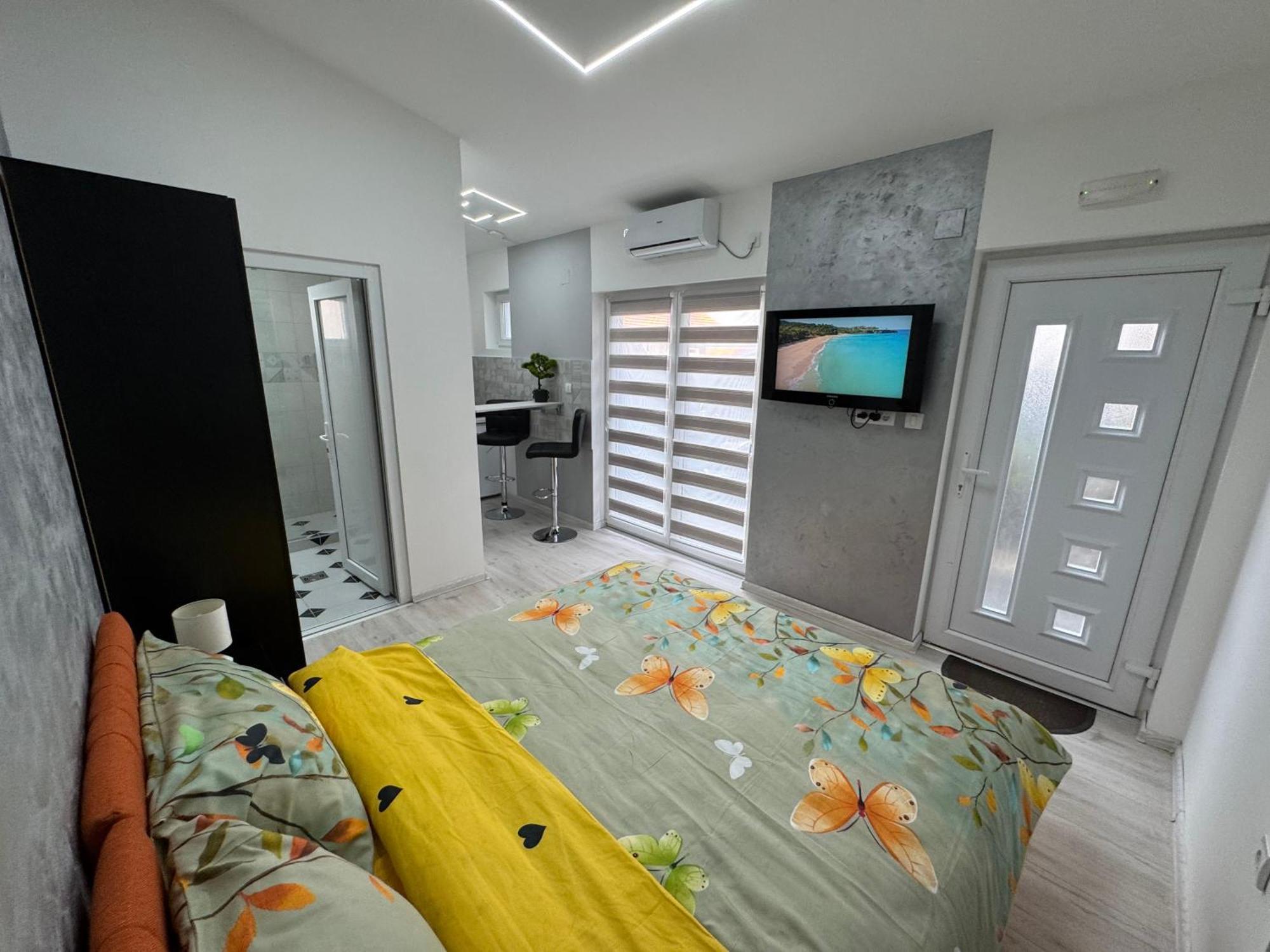 Mitic Apartmani 1 Ni Exterior foto